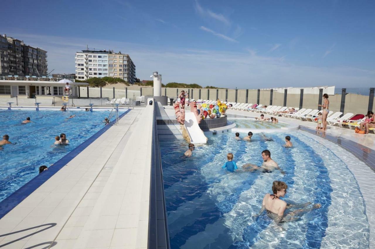 דירות Zeedijk Oostduinkerke Frontaal Zeezicht - Volledig Gerenoveerd 2022! מראה חיצוני תמונה